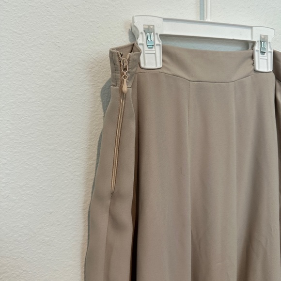 Show Me Your Mumu Maxi Princess Ariel Skirt Soft Beige XS - Picture 4 of 6